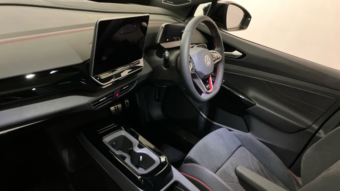 Volkswagen ID.4 250kW 4MOTION GTX Edition 79kWh 5dr Auto Electric Estate - Image 2
